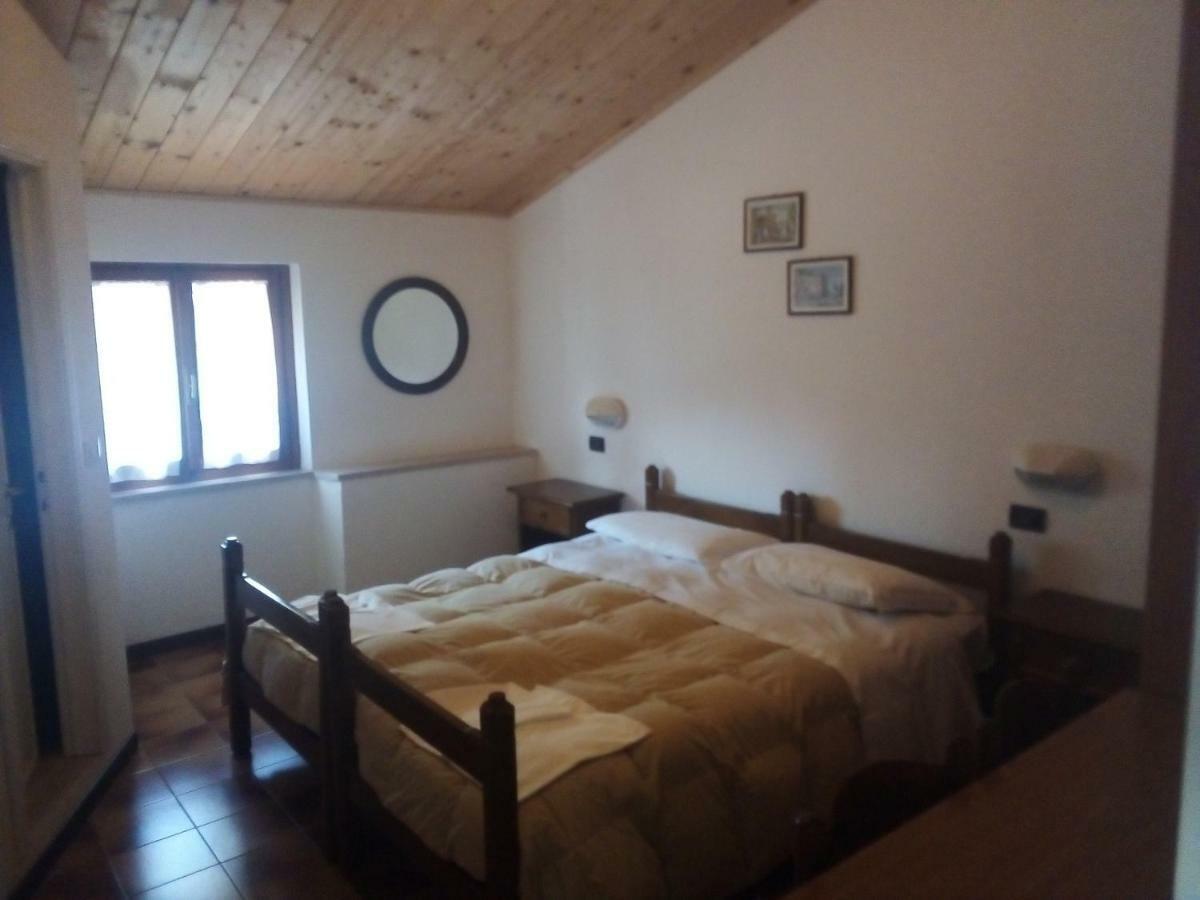 La Foresta Albergo Ristorante Pizzeria Badia Prataglia Exteriér fotografie